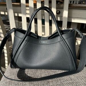 Elegant Black Leather Handbag